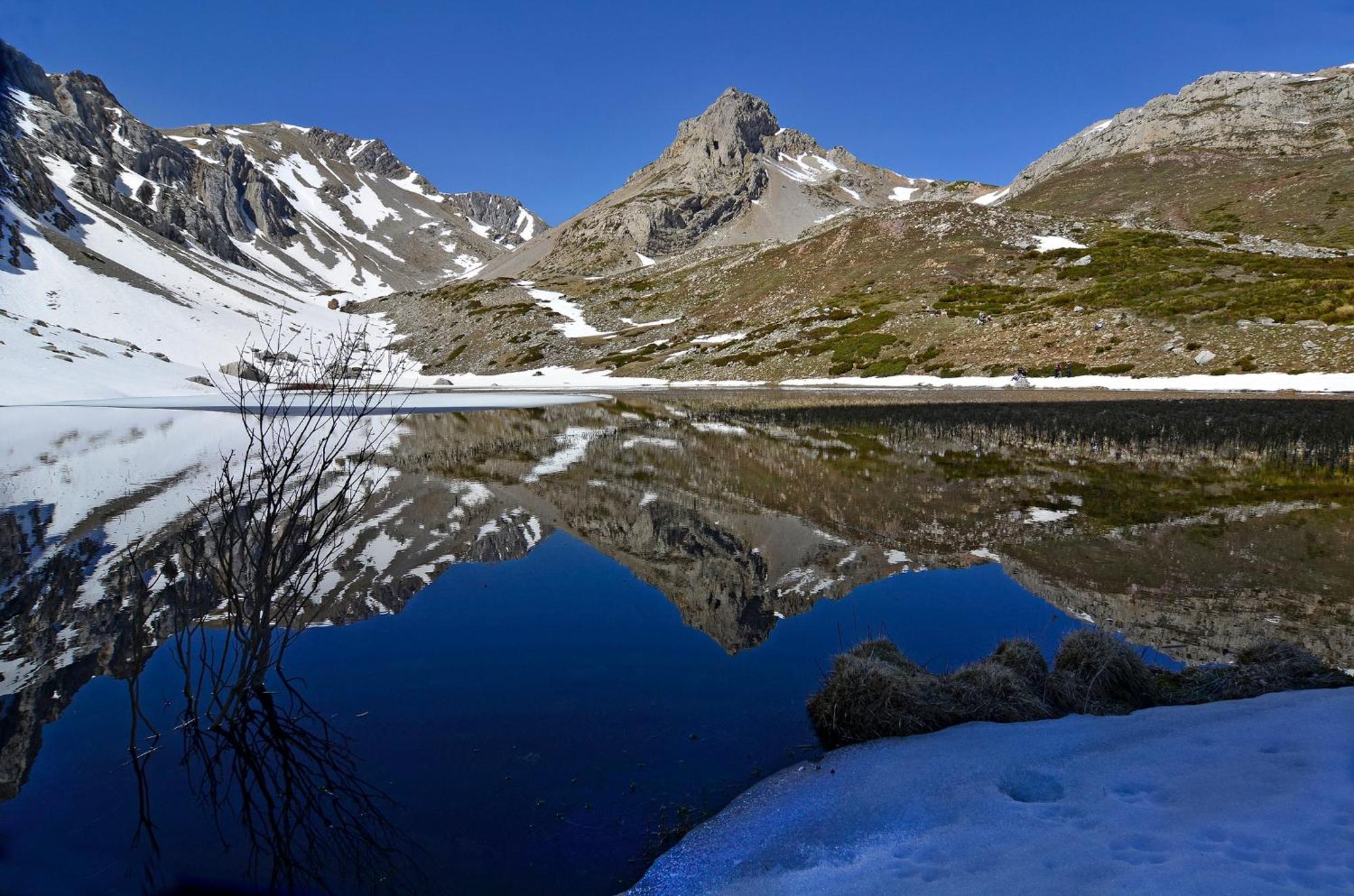 Posada El Rincon De Babia La Cueta Exteriör bild